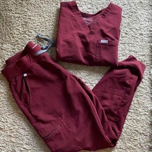 FIGS S petite jogger pant & XS scrub top SET